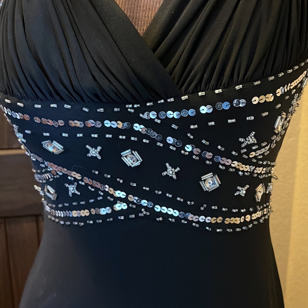 Morgan & Co. junior size 1/2 black sequined gown - Picture 8 of 10